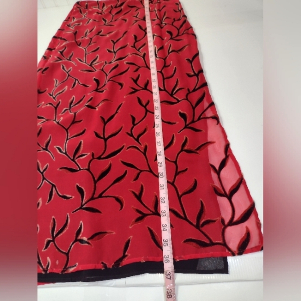 Tessuto Vintage Women's Red/Black Maxi Skirt Size (M) - Picture 7 of 12